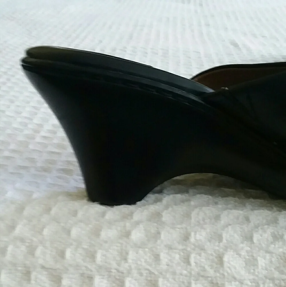 I Love Comfort Black Leather Sandals